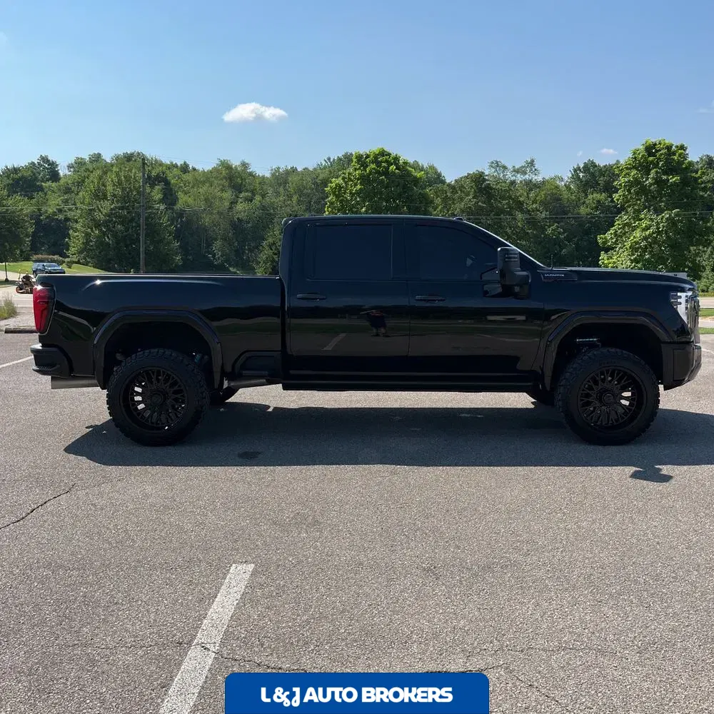 2024 GMC Sierra 3500HD Denali Ultimate