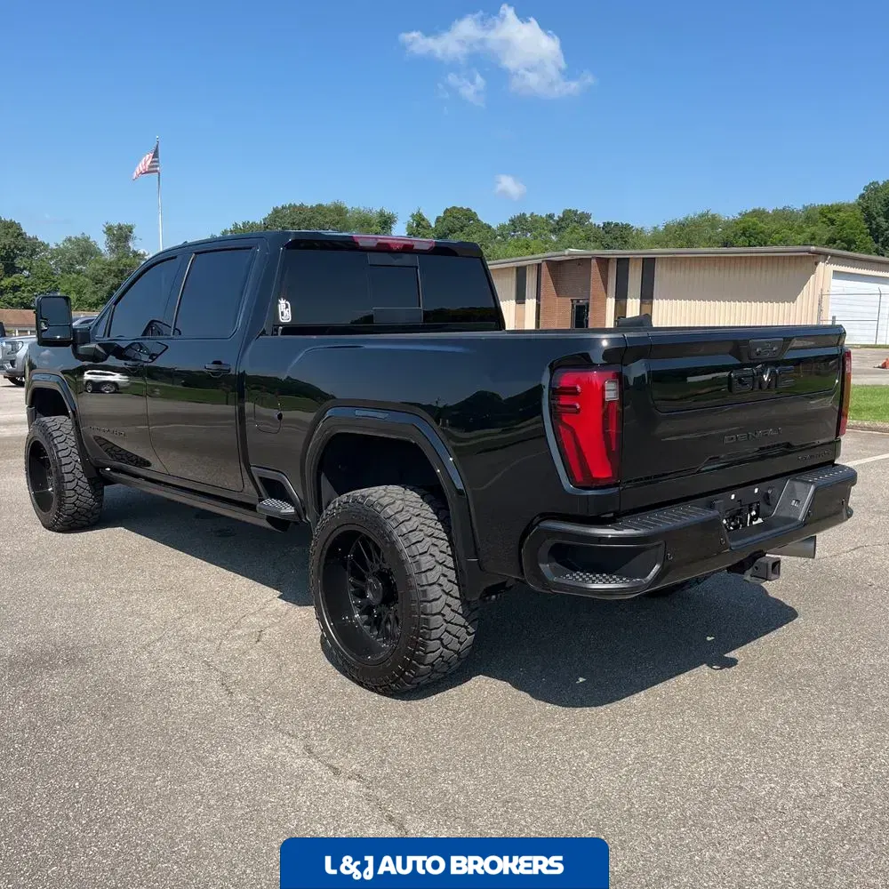 2024 GMC Sierra 3500HD Denali Ultimate