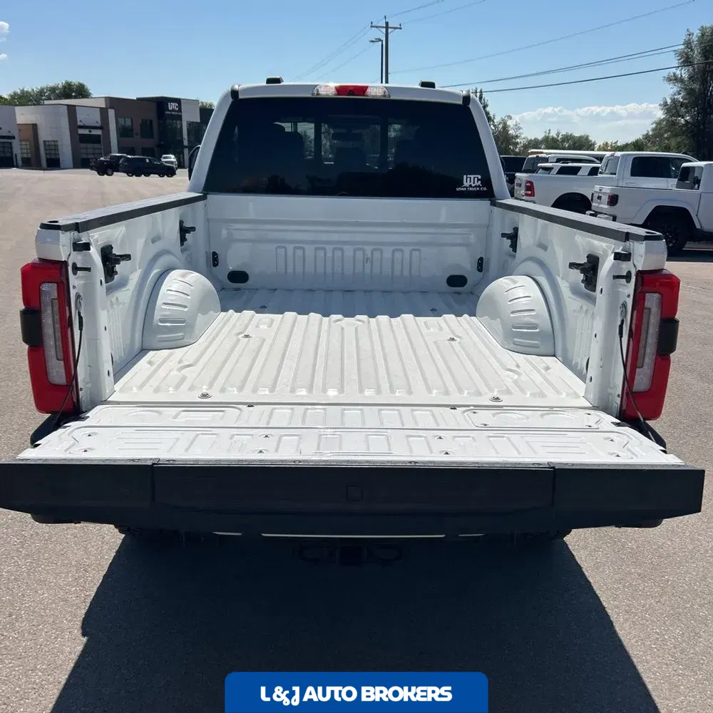 2023 Ford F350 S/D Platinum