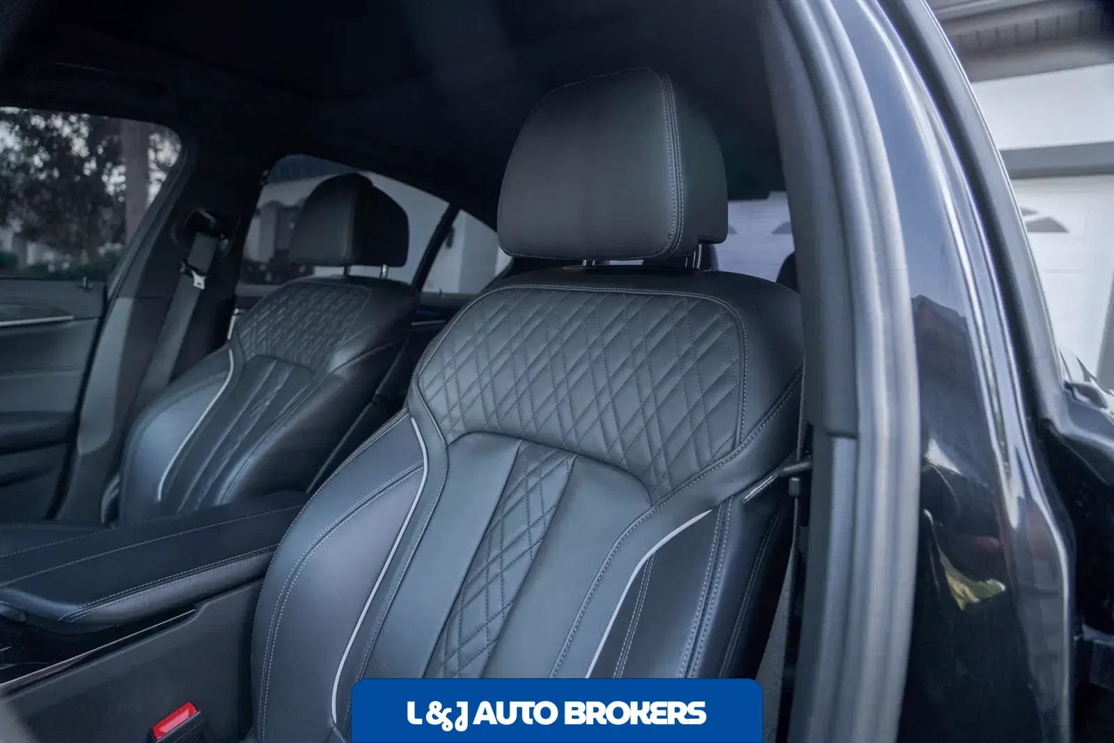 2022 BMW M550i xDrive xDrive