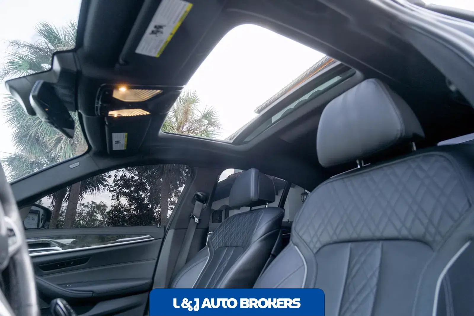 2022 BMW M550i xDrive xDrive