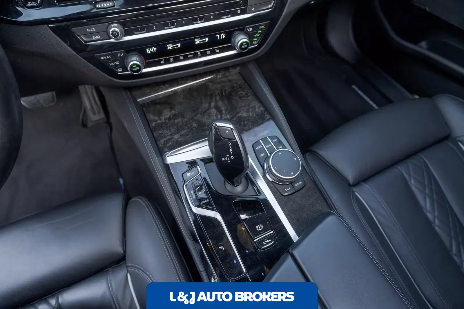 2022 BMW M550i xDrive xDrive