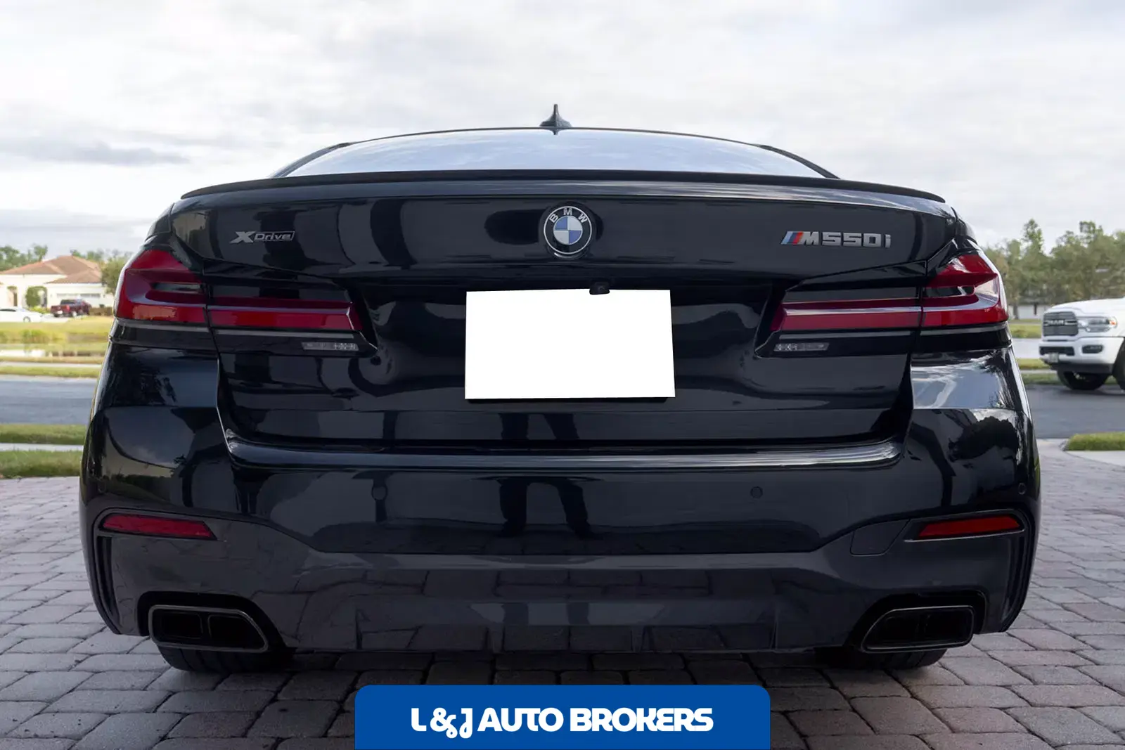 2022 BMW M550i xDrive xDrive