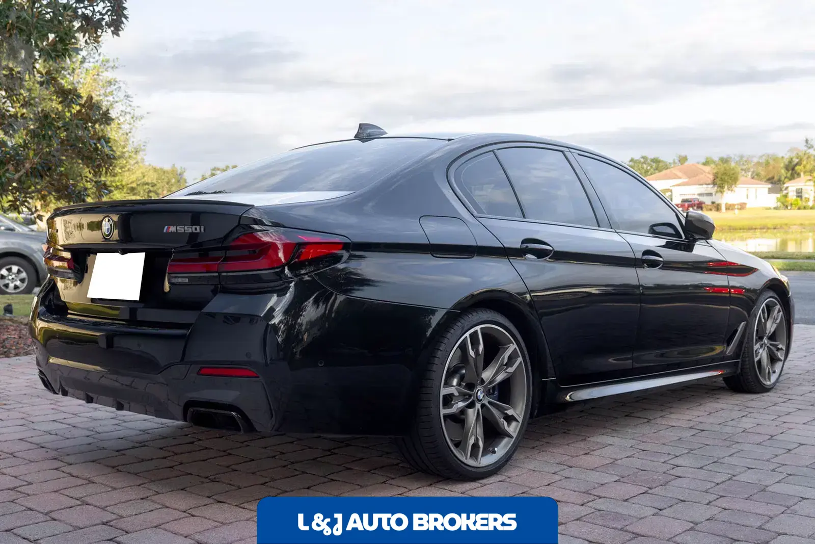 2022 BMW M550i xDrive xDrive