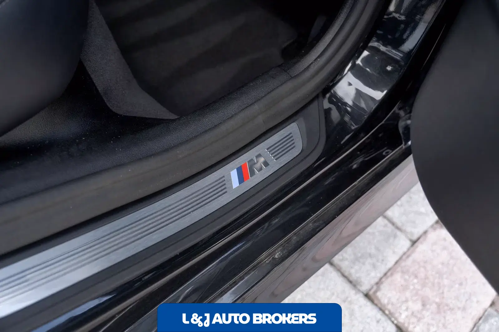 2022 BMW M550i xDrive xDrive