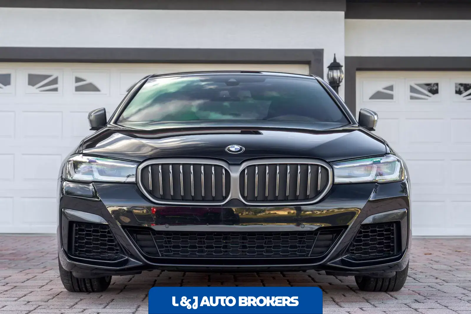 2022 BMW M550i xDrive xDrive