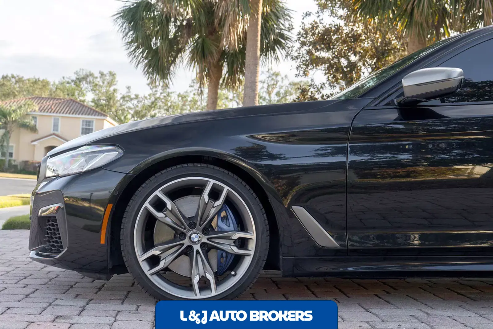 2022 BMW M550i xDrive xDrive