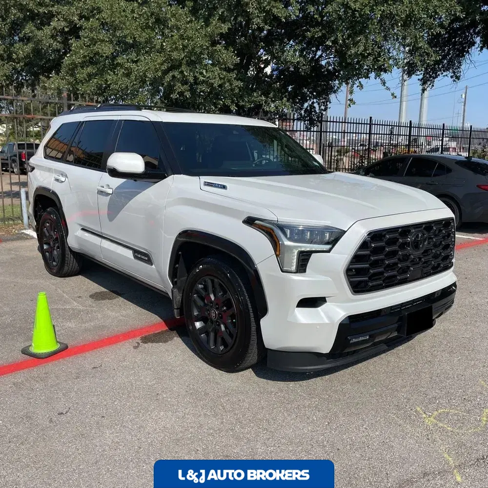 2025 Toyota Sequoia Platinum