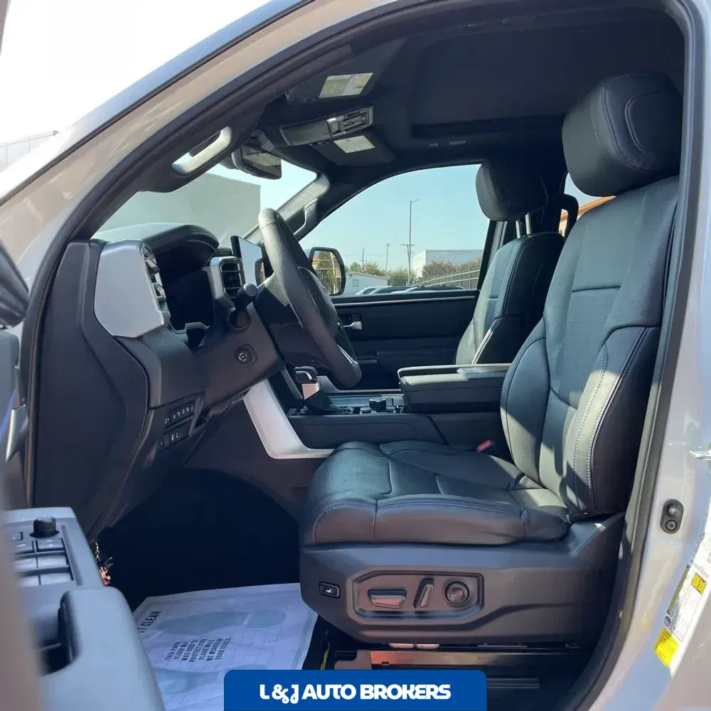 2025 Toyota Sequoia Platinum