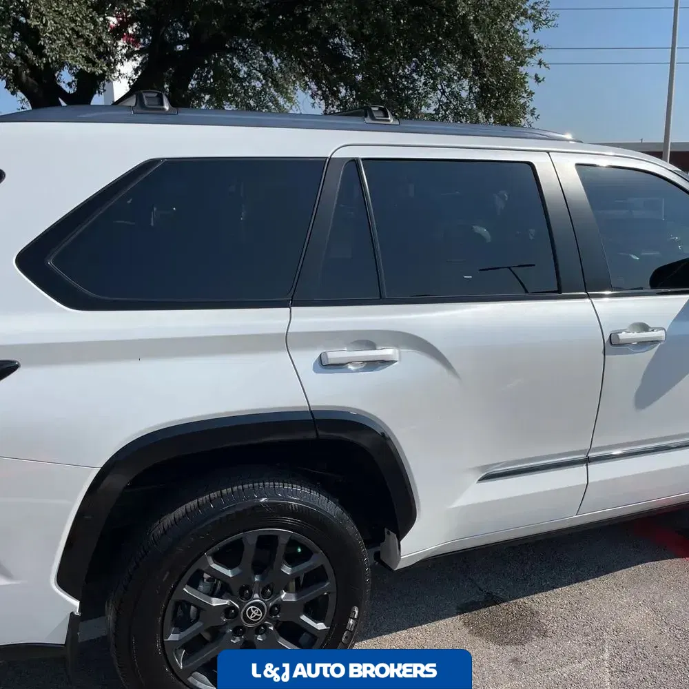 2025 Toyota Sequoia Platinum
