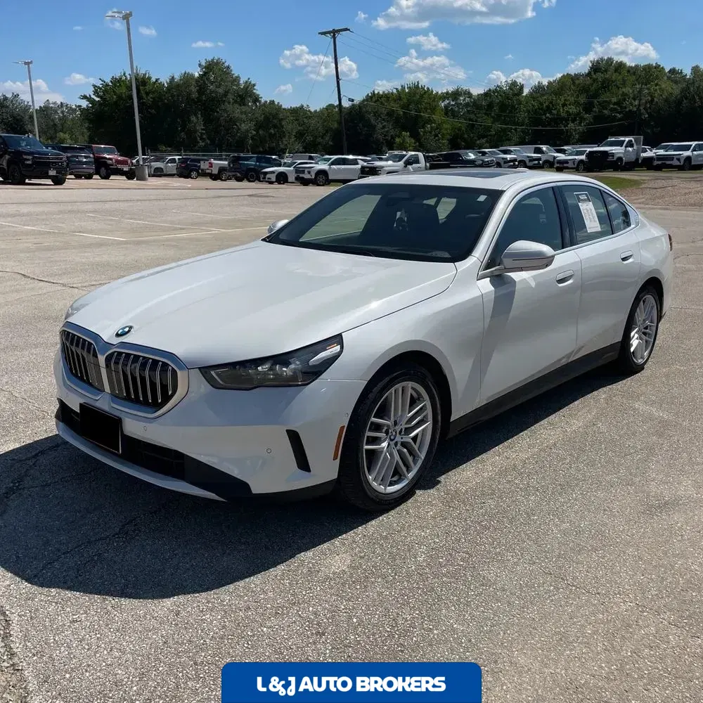 2025 BMW 5-Series 530i xDrive