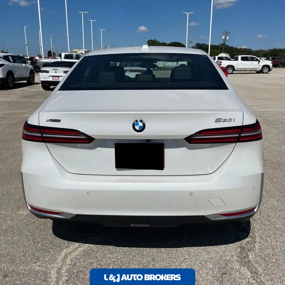 2025 BMW 5-Series 530i xDrive