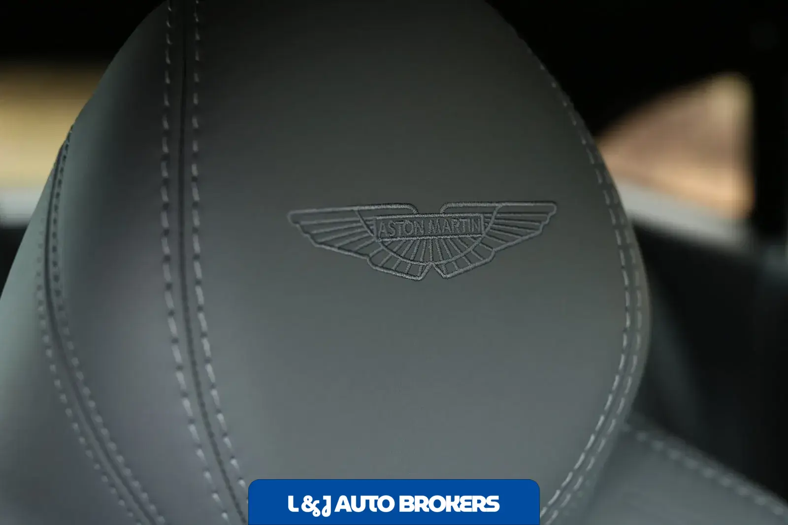 2021 Aston Martin DBX