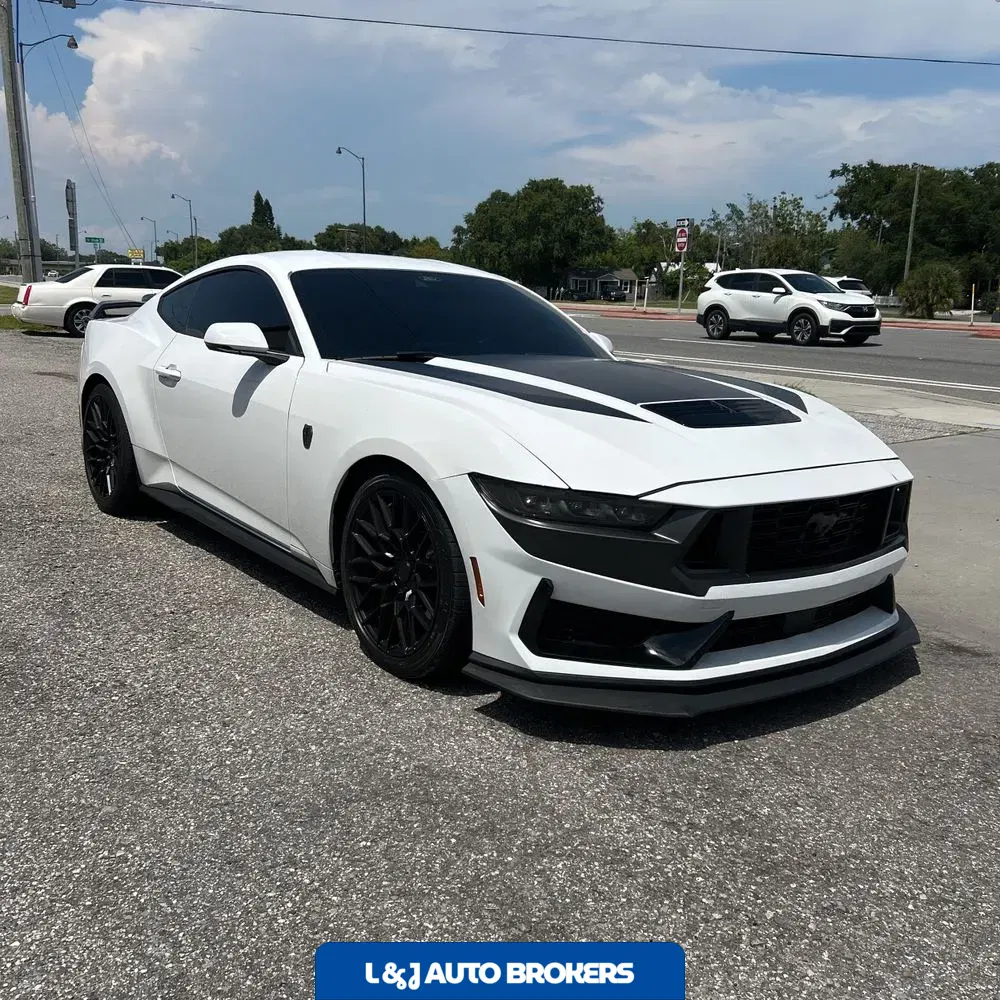 2024 Ford Mustang Dark Horse