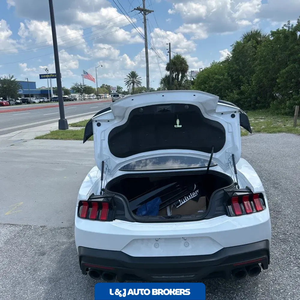 2024 Ford Mustang Dark Horse
