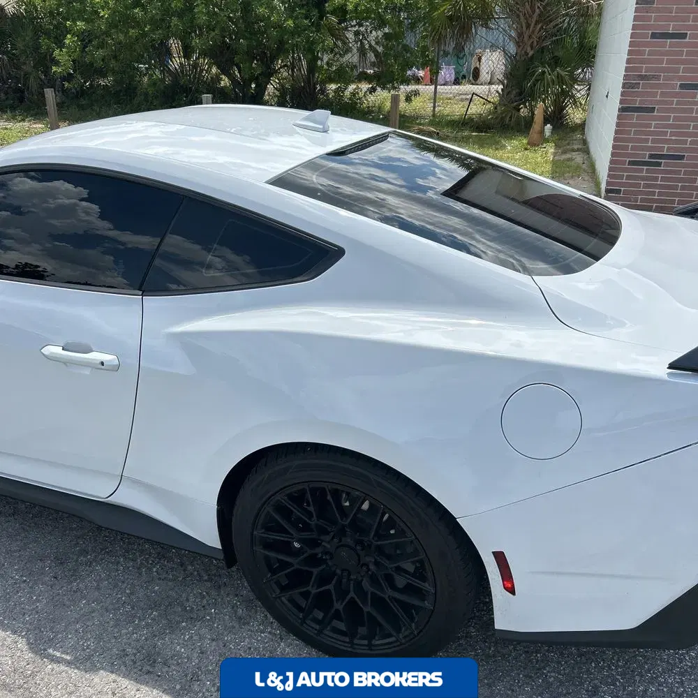 2024 Ford Mustang Dark Horse