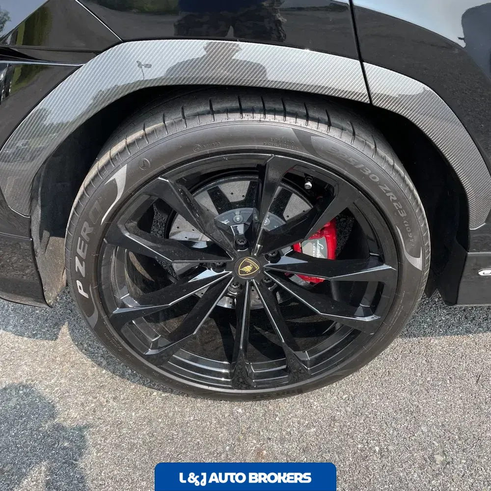 2023 Lamborghini Urus S