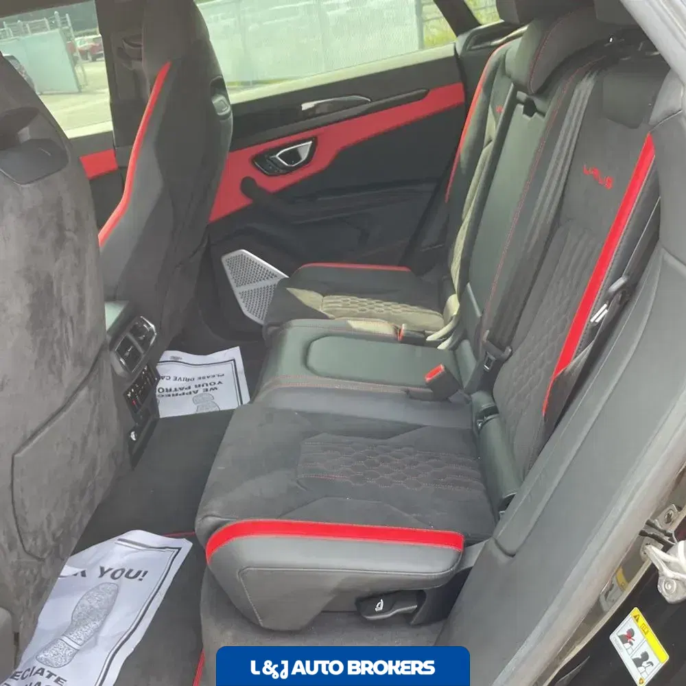 2023 Lamborghini Urus S