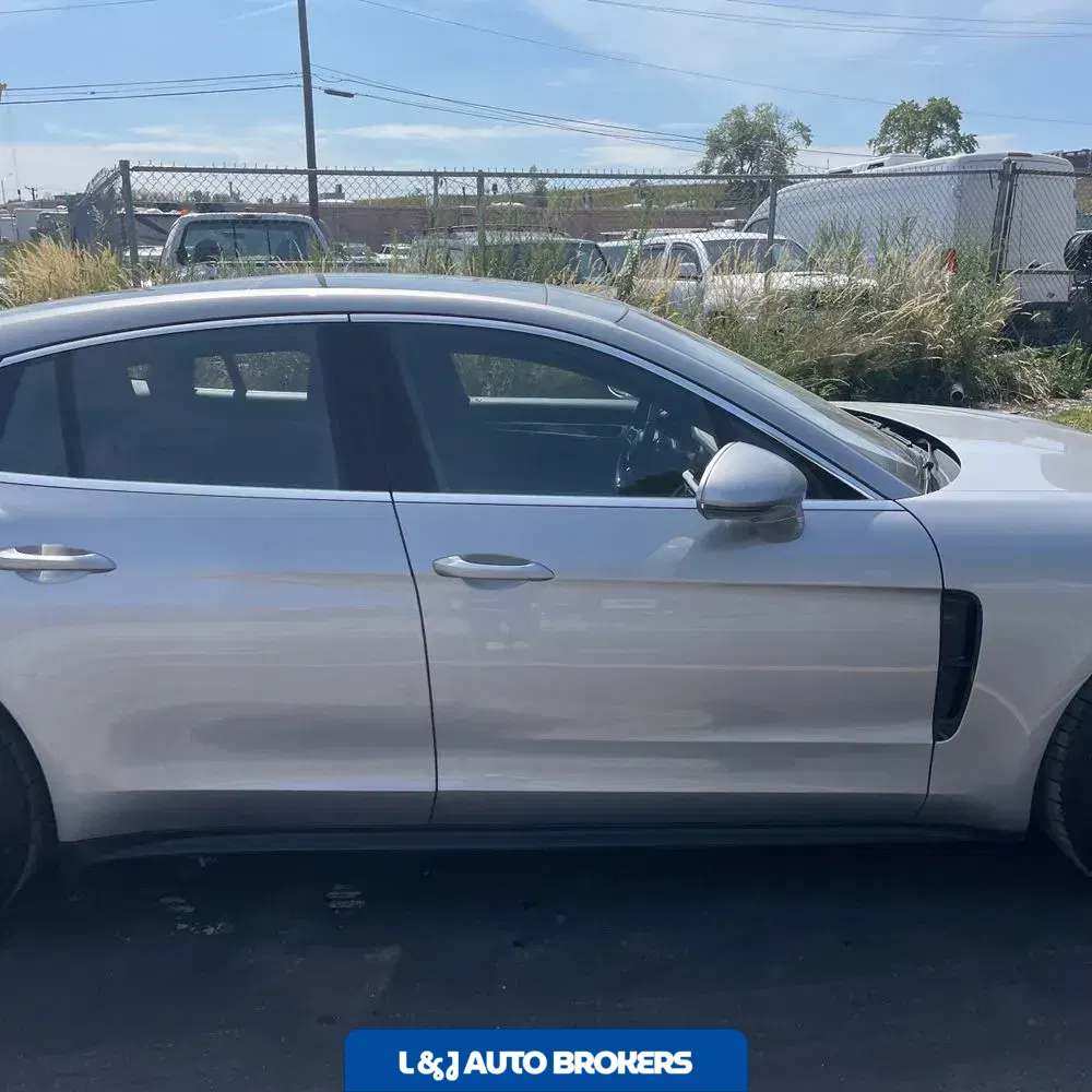 2018 Porsche Panamera 4S