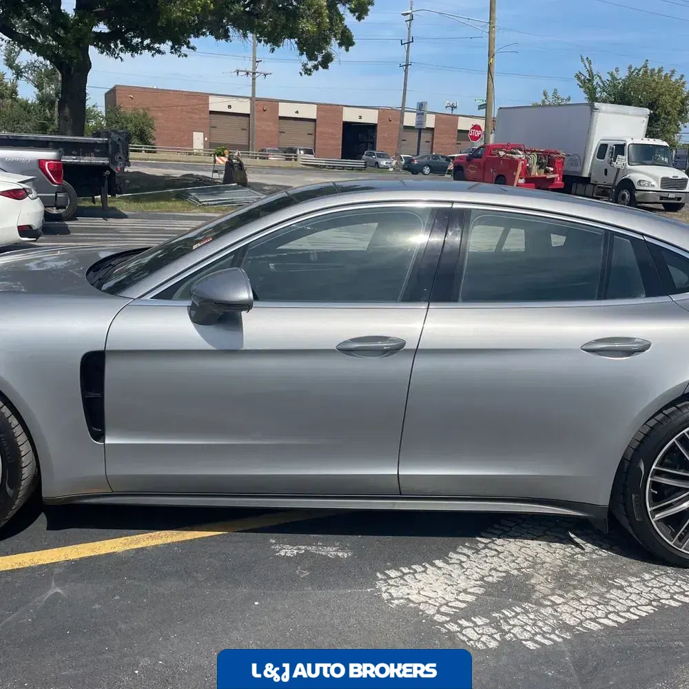 2018 Porsche Panamera 4S