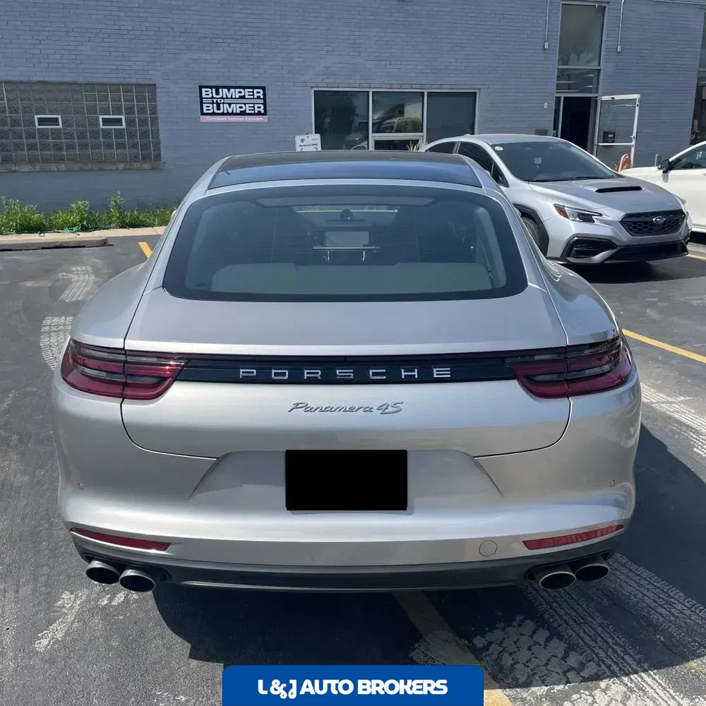 2018 Porsche Panamera 4S