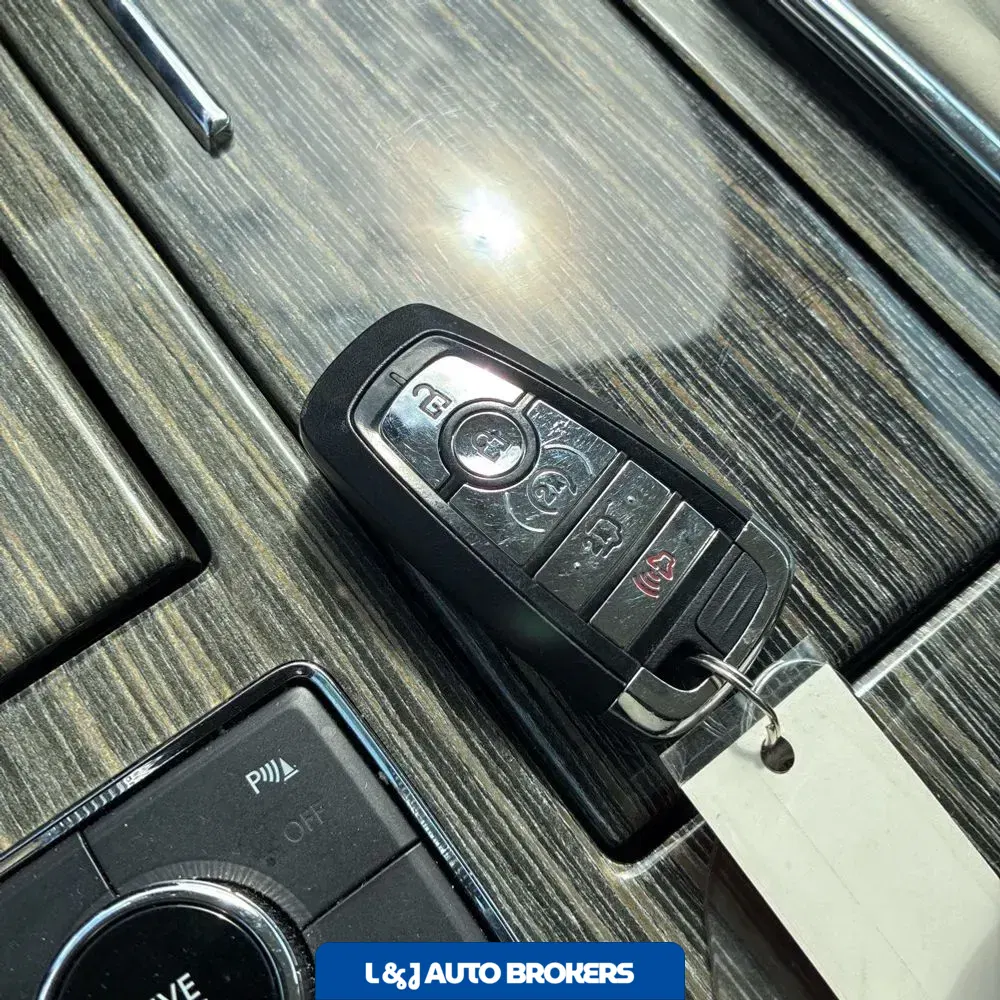 2020 Lincoln Navigator Black Label