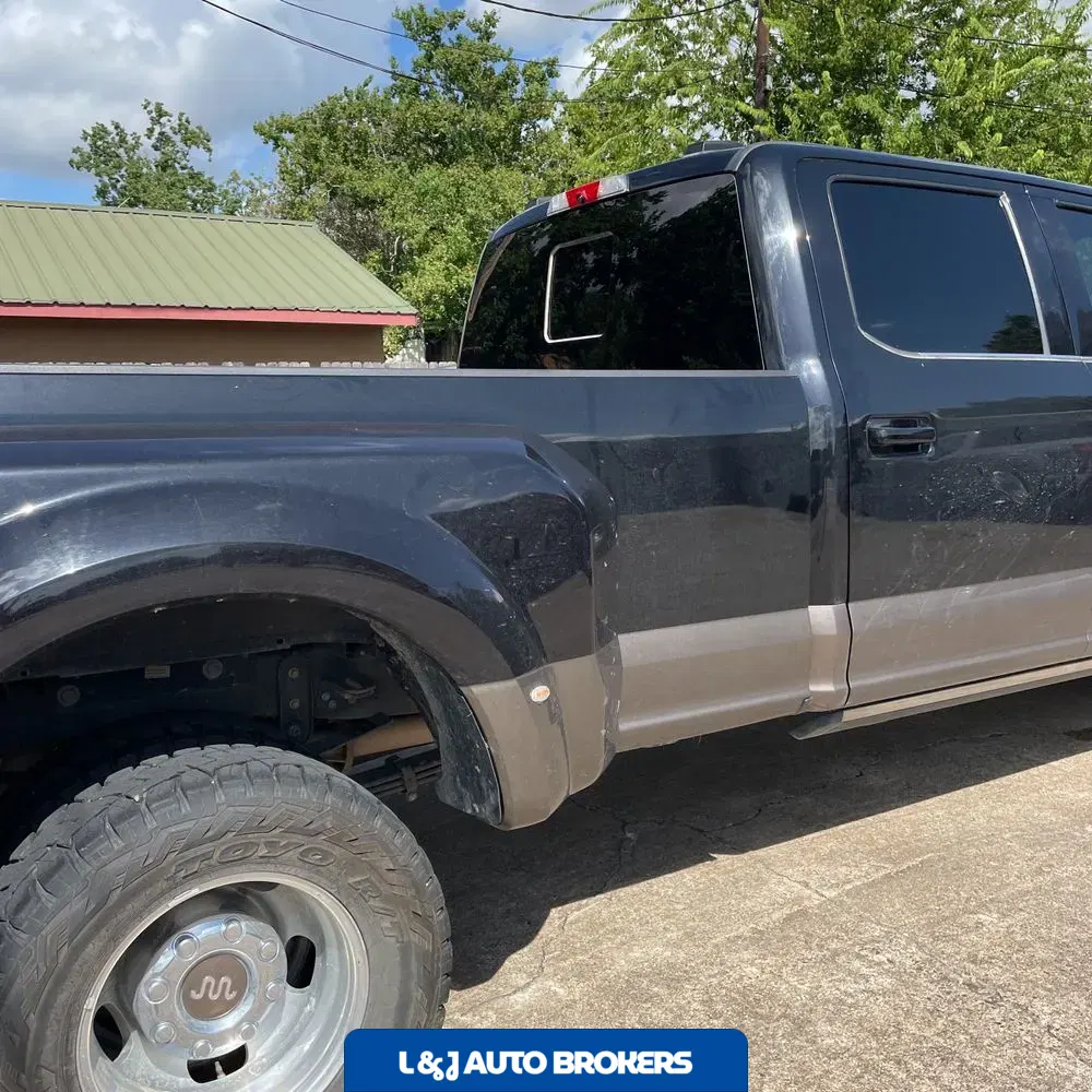 2022 Ford F-350 Super Duty King Ranch