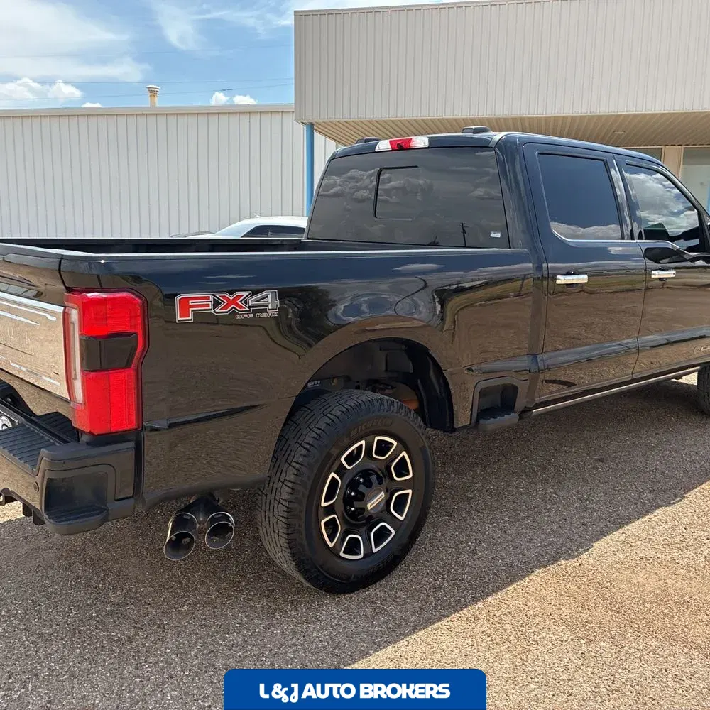 2024 Ford F-350 Super Duty Platinum