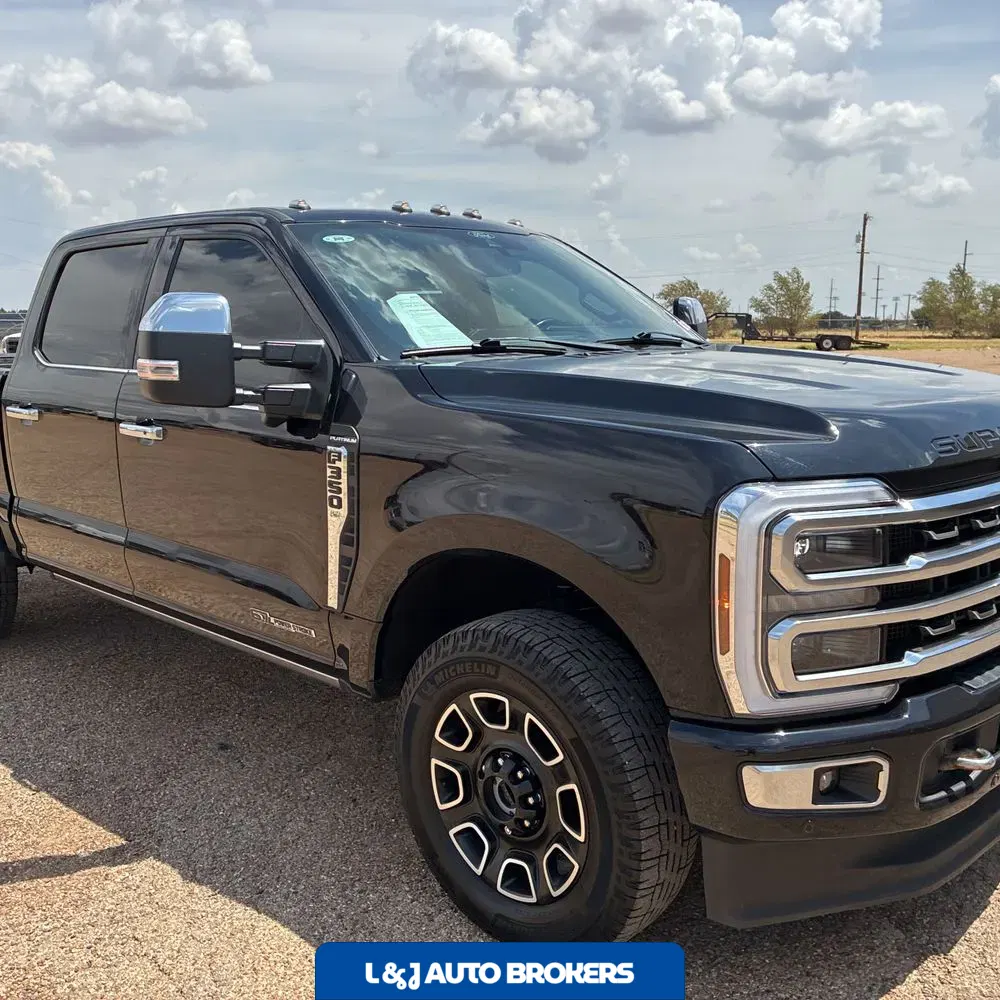 2024 Ford F-350 Super Duty Platinum