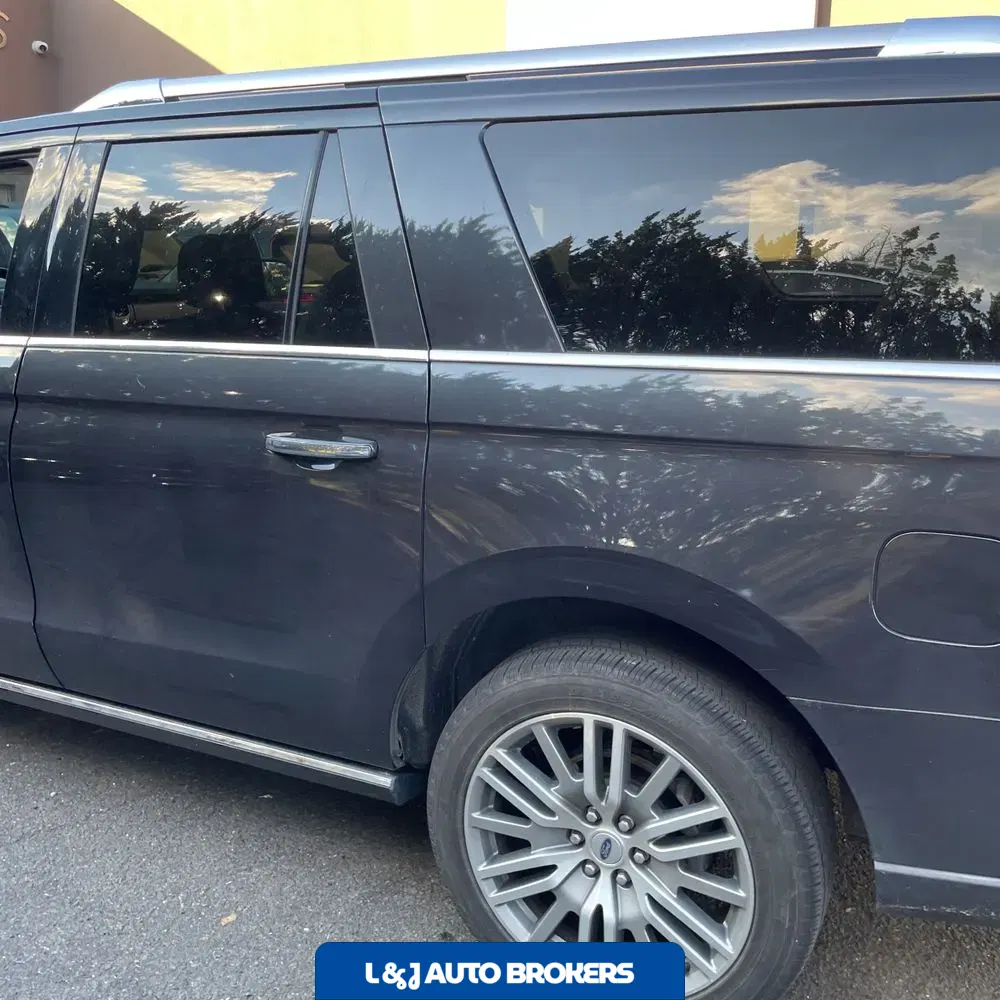 2022 Ford Expedition MAX Platinum