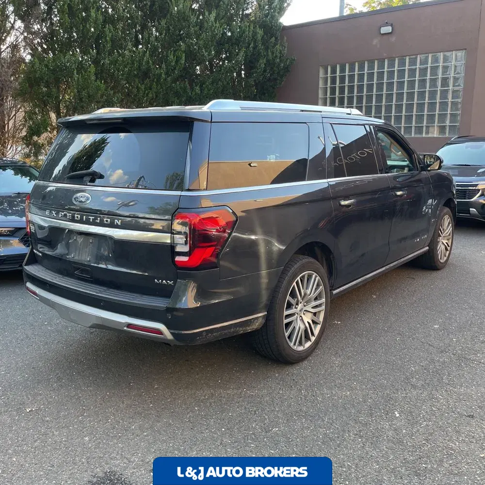 2022 Ford Expedition MAX Platinum