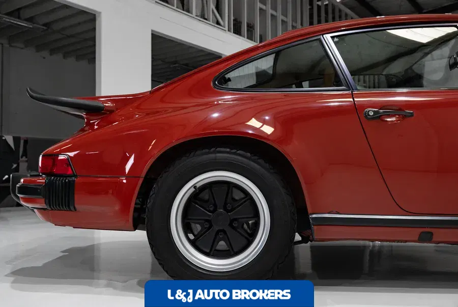 1975 Porsche 911 Carrera 2.7 Coupe