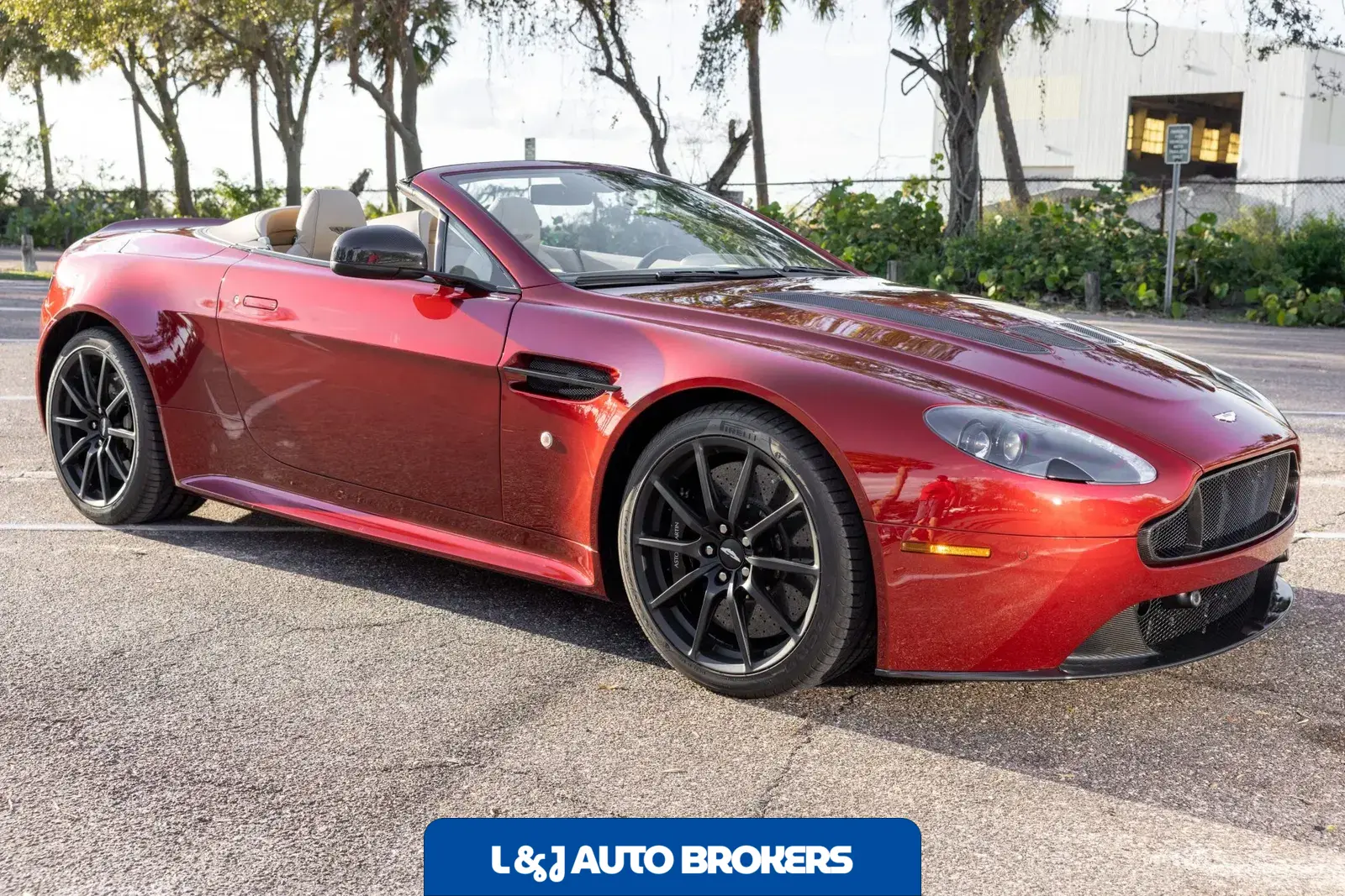 2017 Aston Martin V12 Vantage S Roadster 7-Speed