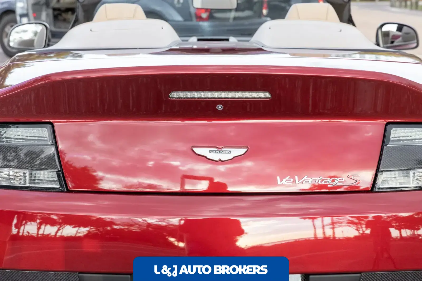 2017 Aston Martin V12 Vantage S Roadster 7-Speed