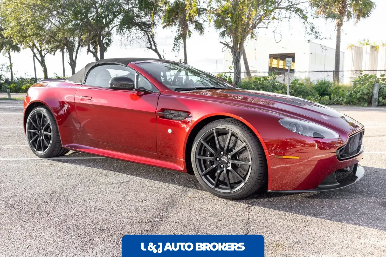 2017 Aston Martin V12 Vantage S Roadster 7-Speed