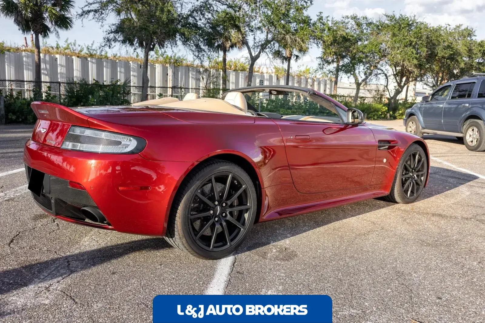 2017 Aston Martin V12 Vantage S Roadster 7-Speed
