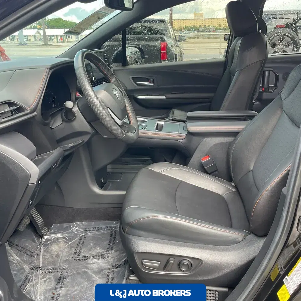 2024 Toyota Sienna XSE 7-Passenger