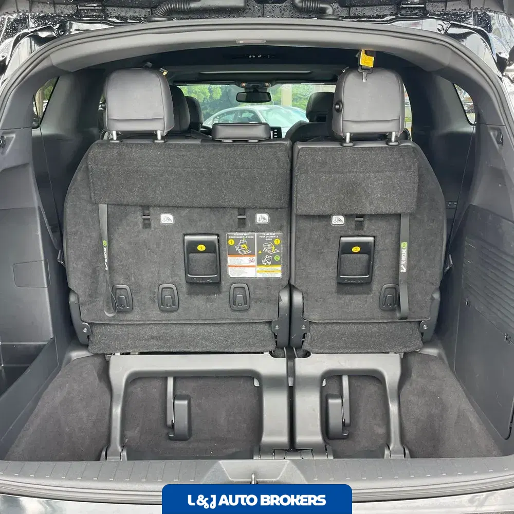 2024 Toyota Sienna XSE 7-Passenger