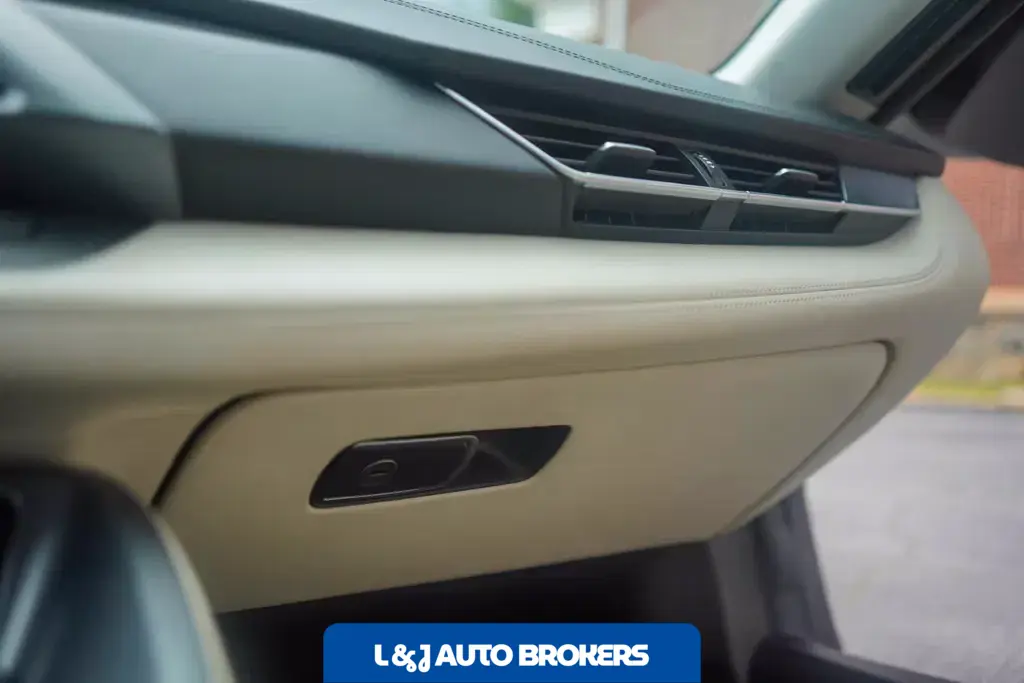 2016 BMW I8 Giga World