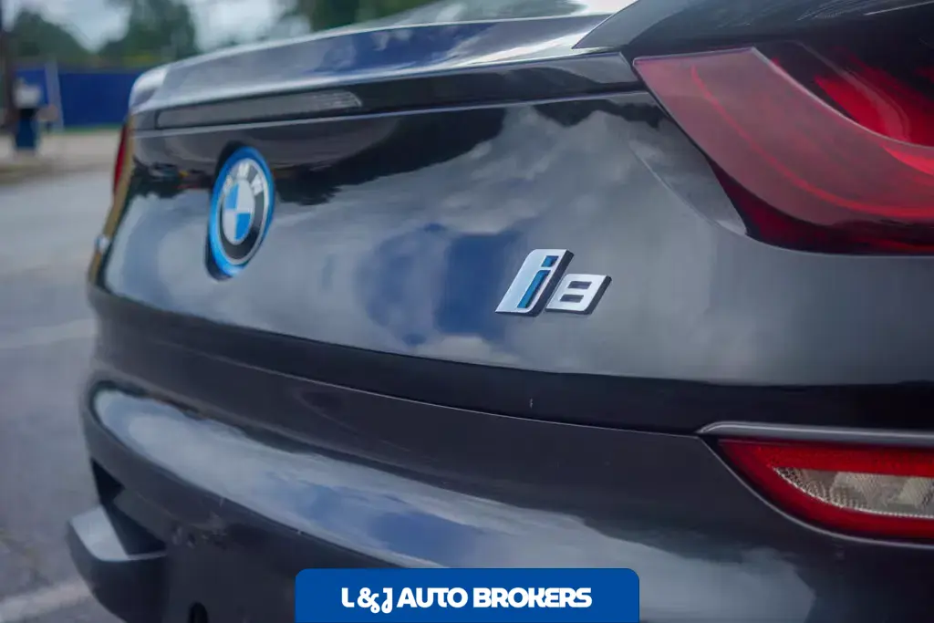 2016 BMW I8 Giga World
