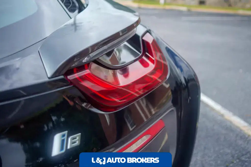 2016 BMW I8 Giga World