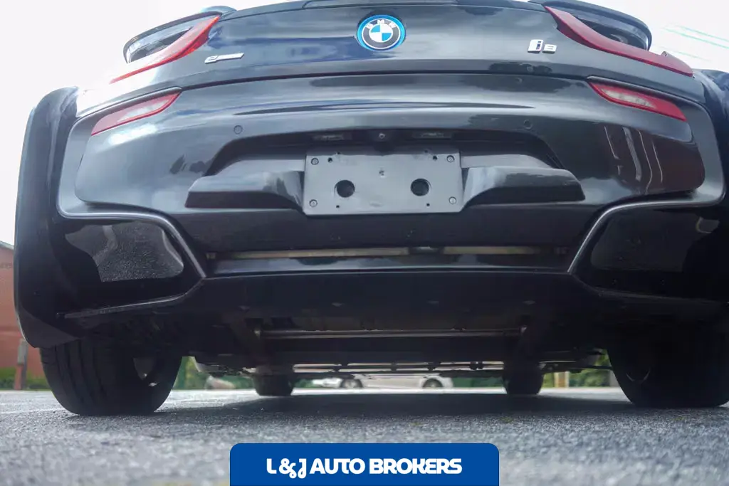 2016 BMW I8 Giga World