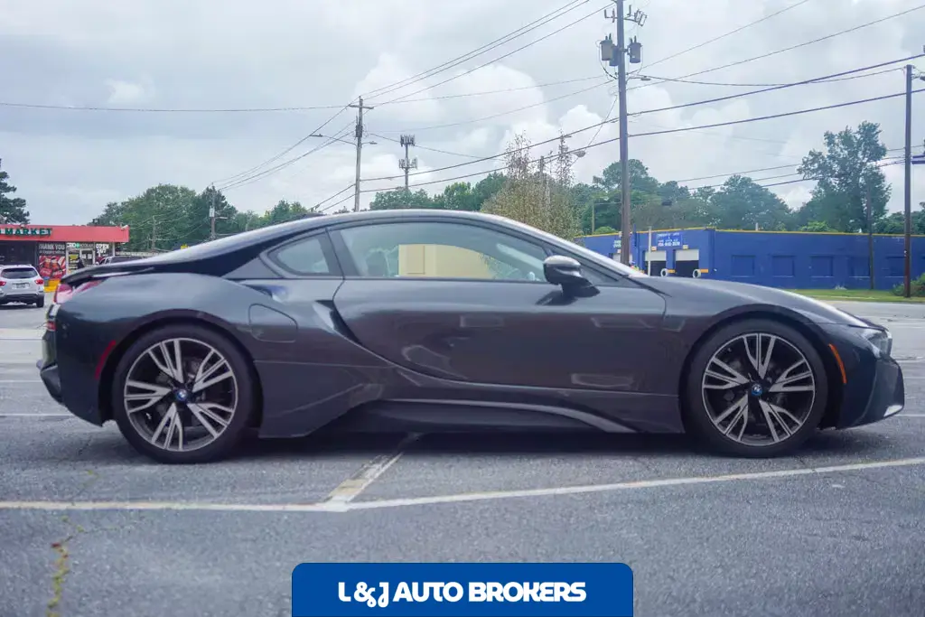 2016 BMW I8 Giga World