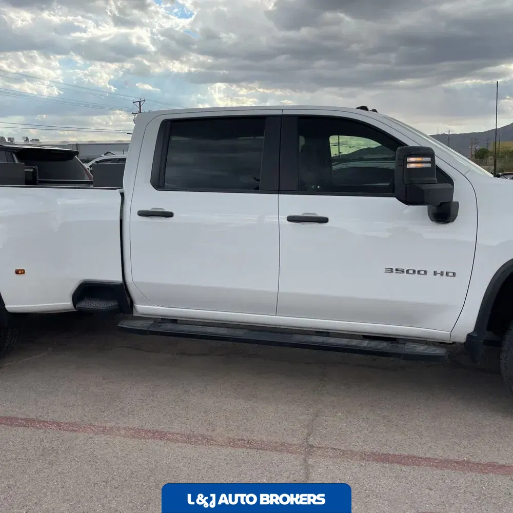 2022 Chevrolet Silverado 3500HD Work Truck