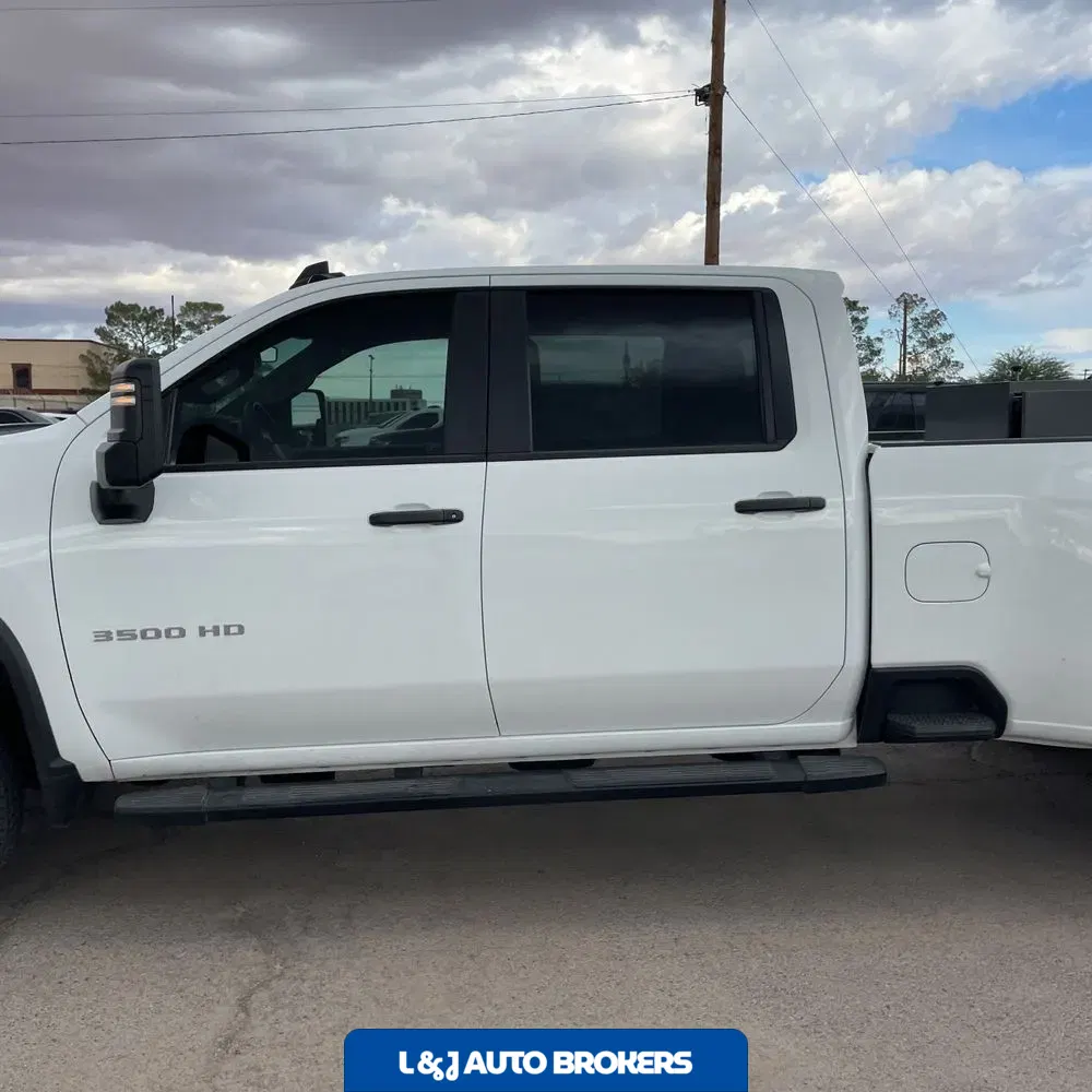 2022 Chevrolet Silverado 3500HD Work Truck