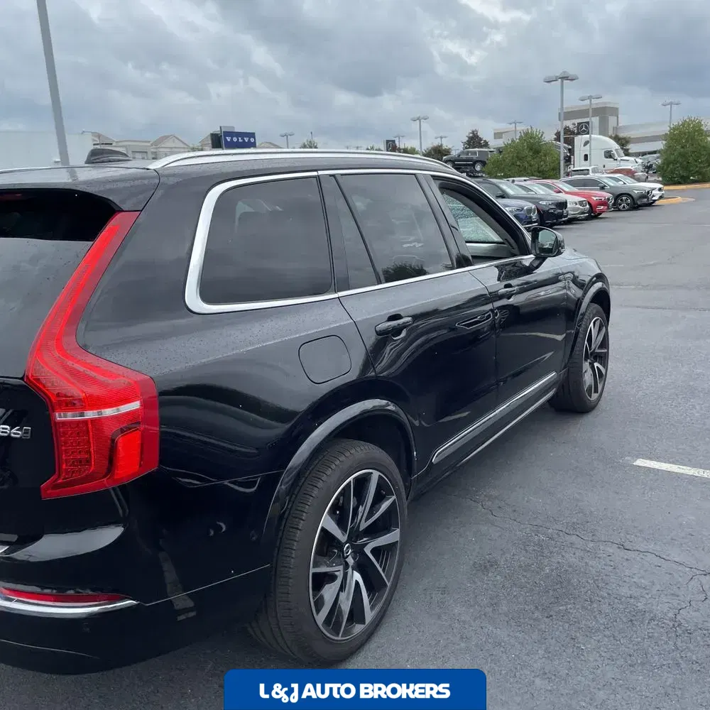 2024 Volvo XC90 B6 - Ultimate