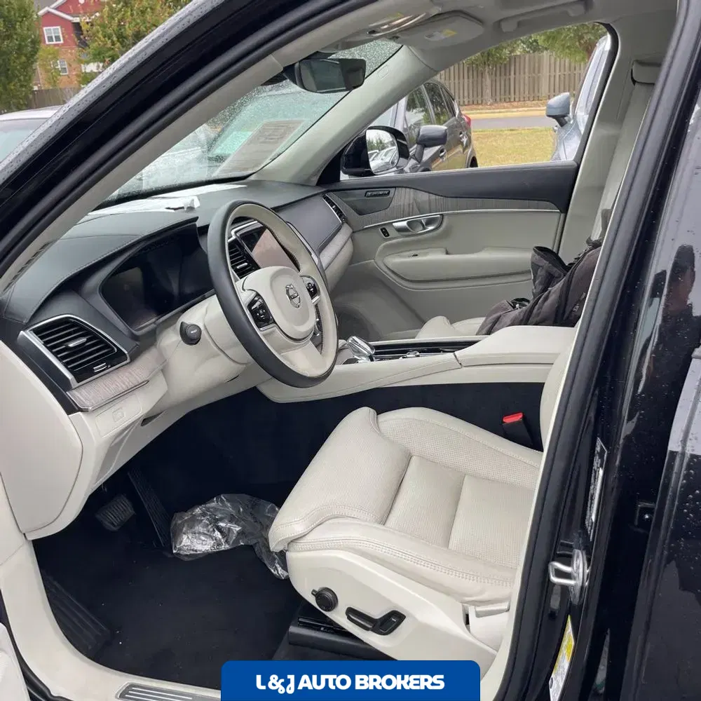 2024 Volvo XC90 B6 - Ultimate