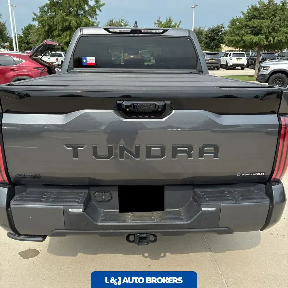 2025 Toyota Tundra Platinum HV