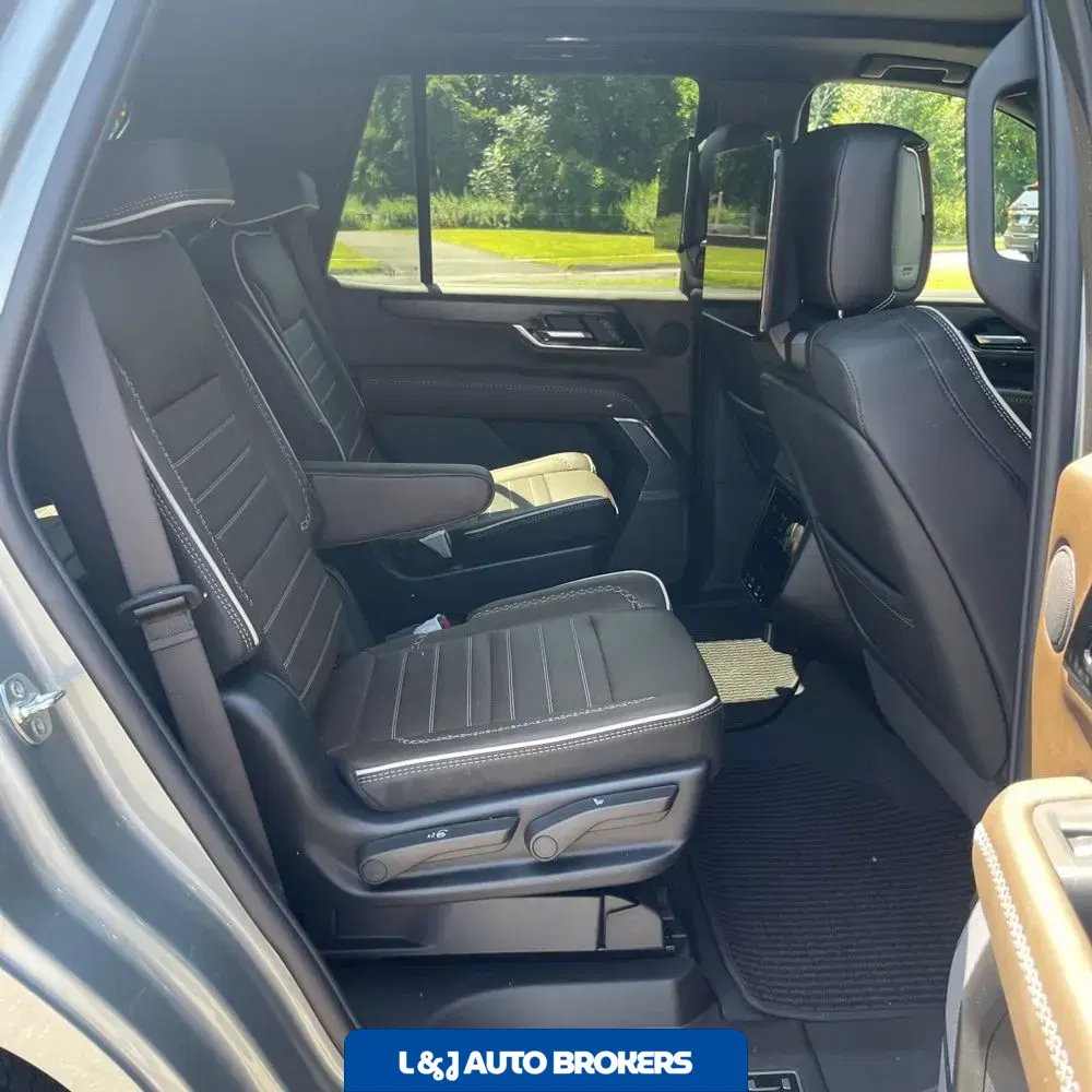2025 GMC Yukon Denali Ultimate