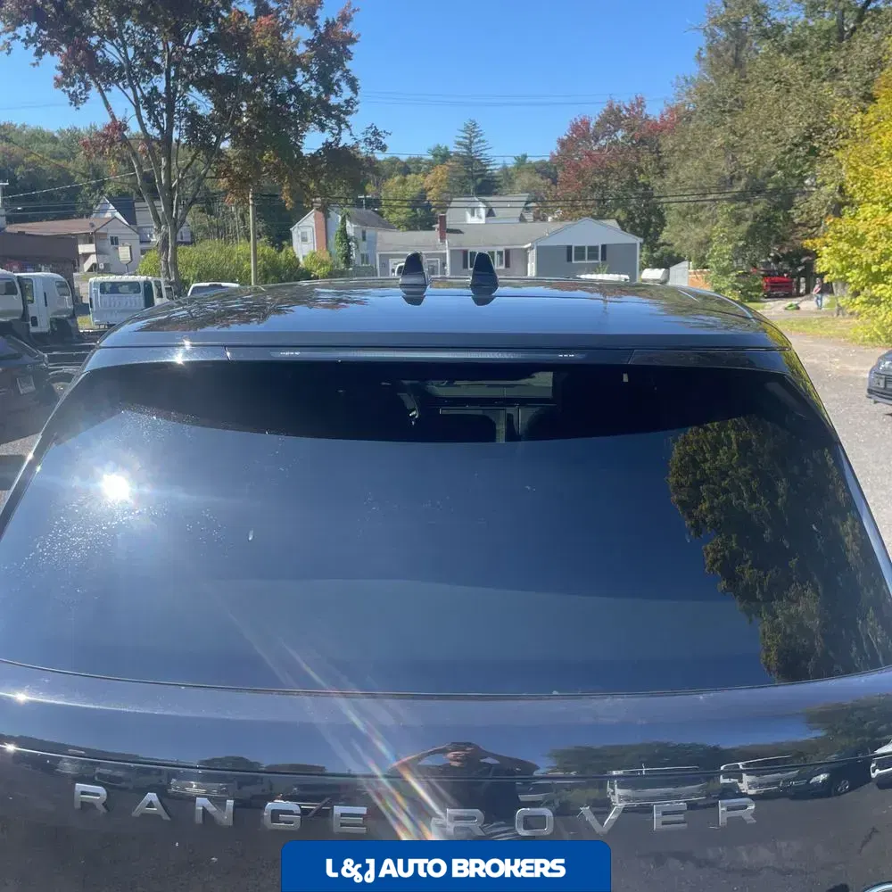 2023 Land Rover Range Rover SE